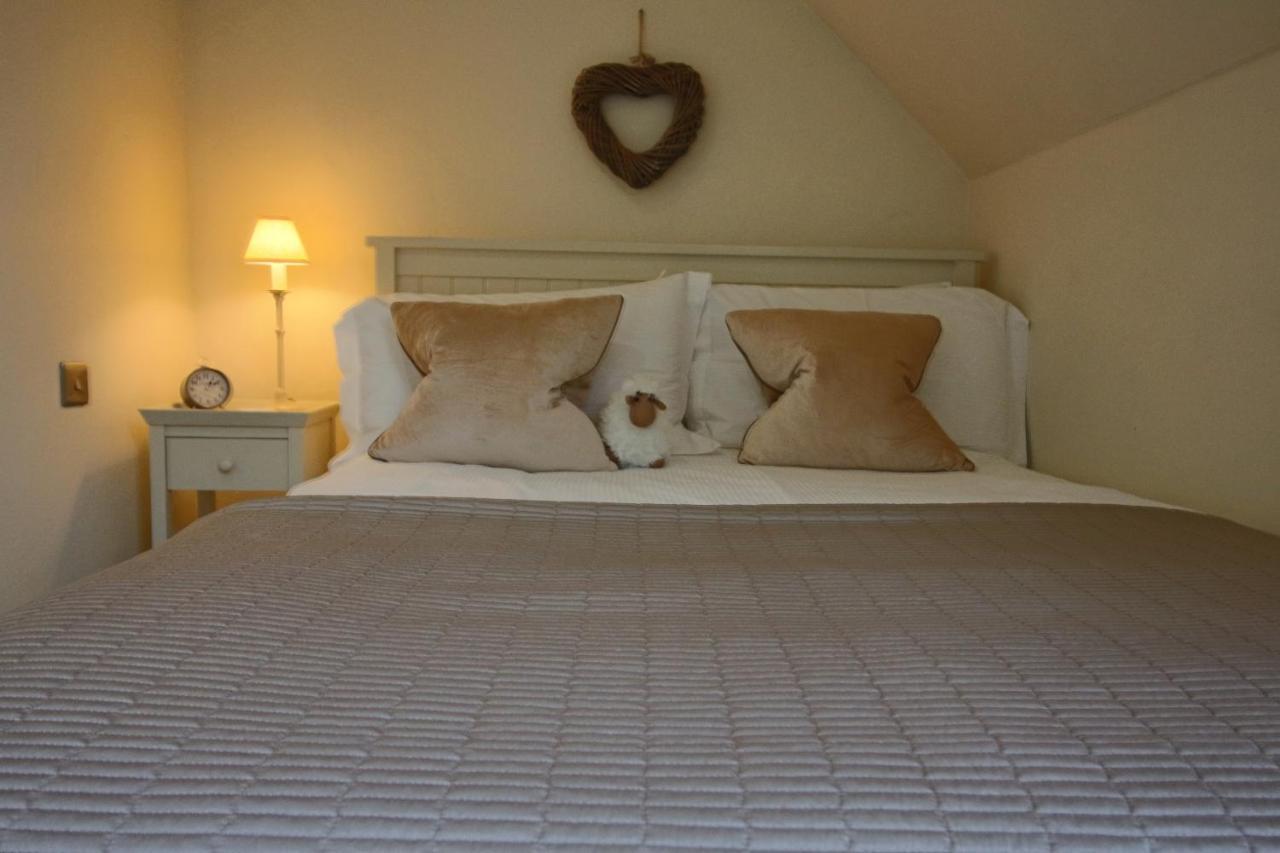 Frith Farm House Cottages Newnham  المظهر الخارجي الصورة